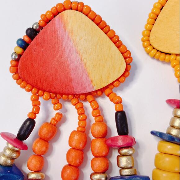 VTG Earrings Painted Wood Bead Boho Clip On Boho Tropical Chunky Eclectic 80s - Picture 6 of 12